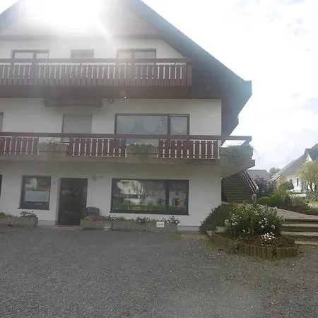 Πανσιόν Haus Hochwaldhoehe